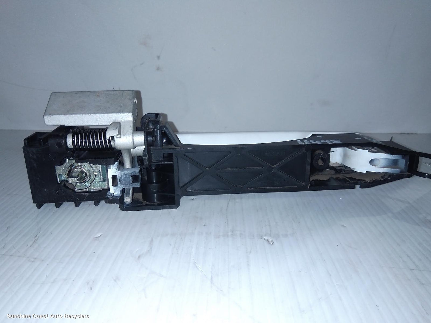 2013 Nissan Pathfinder Door Handle