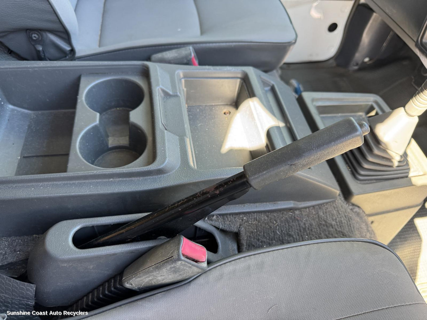 2007 Mitsubishi L300 Handbrake Lever