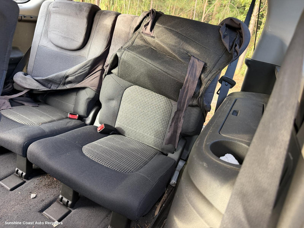 2005-2013 Nissan Pathfinder 3rd Seat