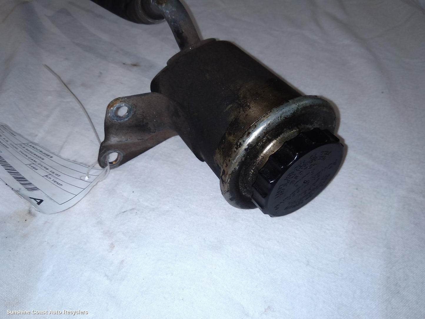 1998 Toyota Landcruiser P S Reservoir