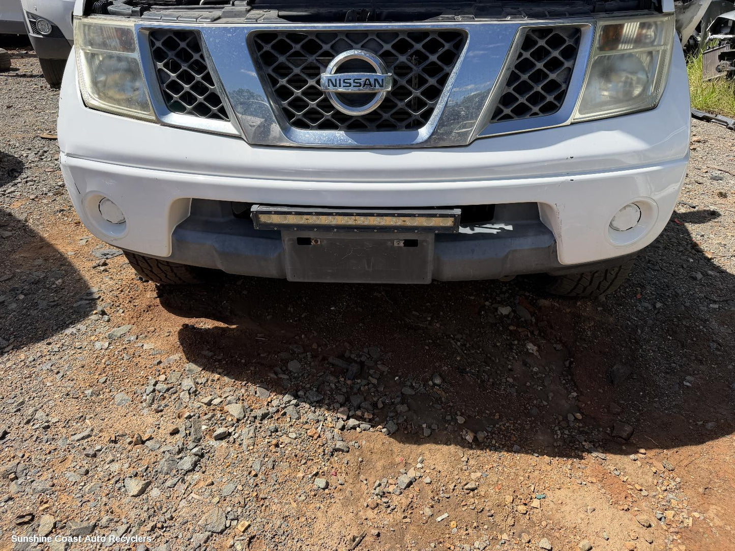 2005-2015 Nissan Navara Grille