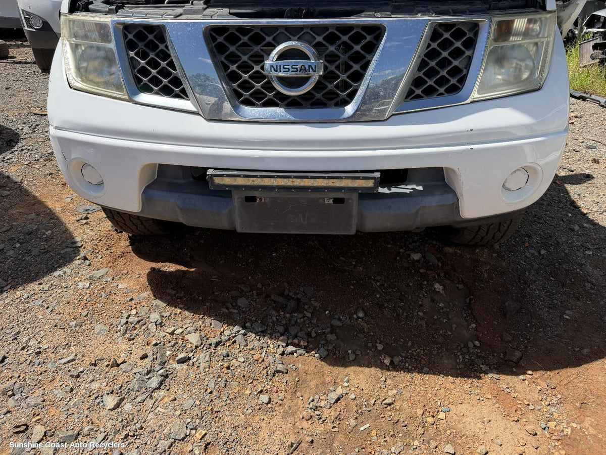 2005-2015 Nissan Navara Grille