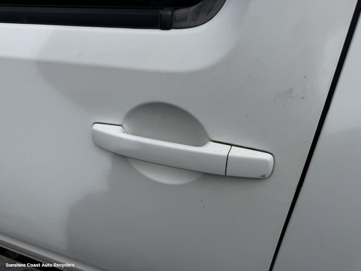 2010 Nissan Navara Door Handle