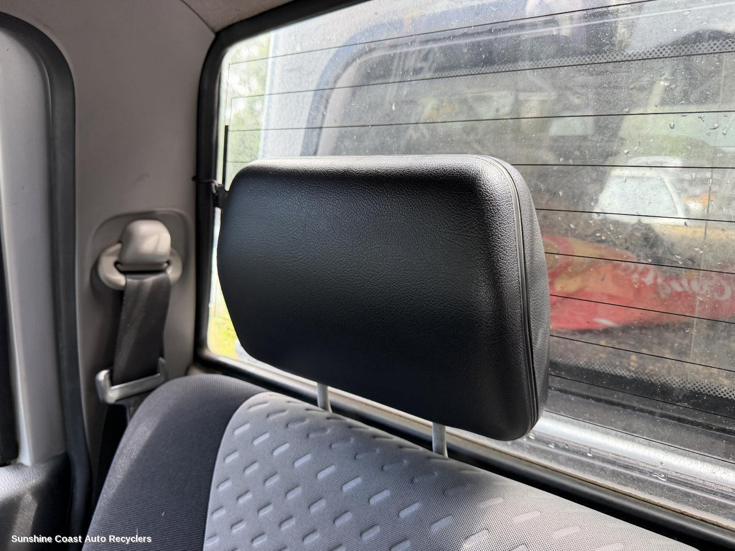 2001-2015 Nissan Navara Headrest