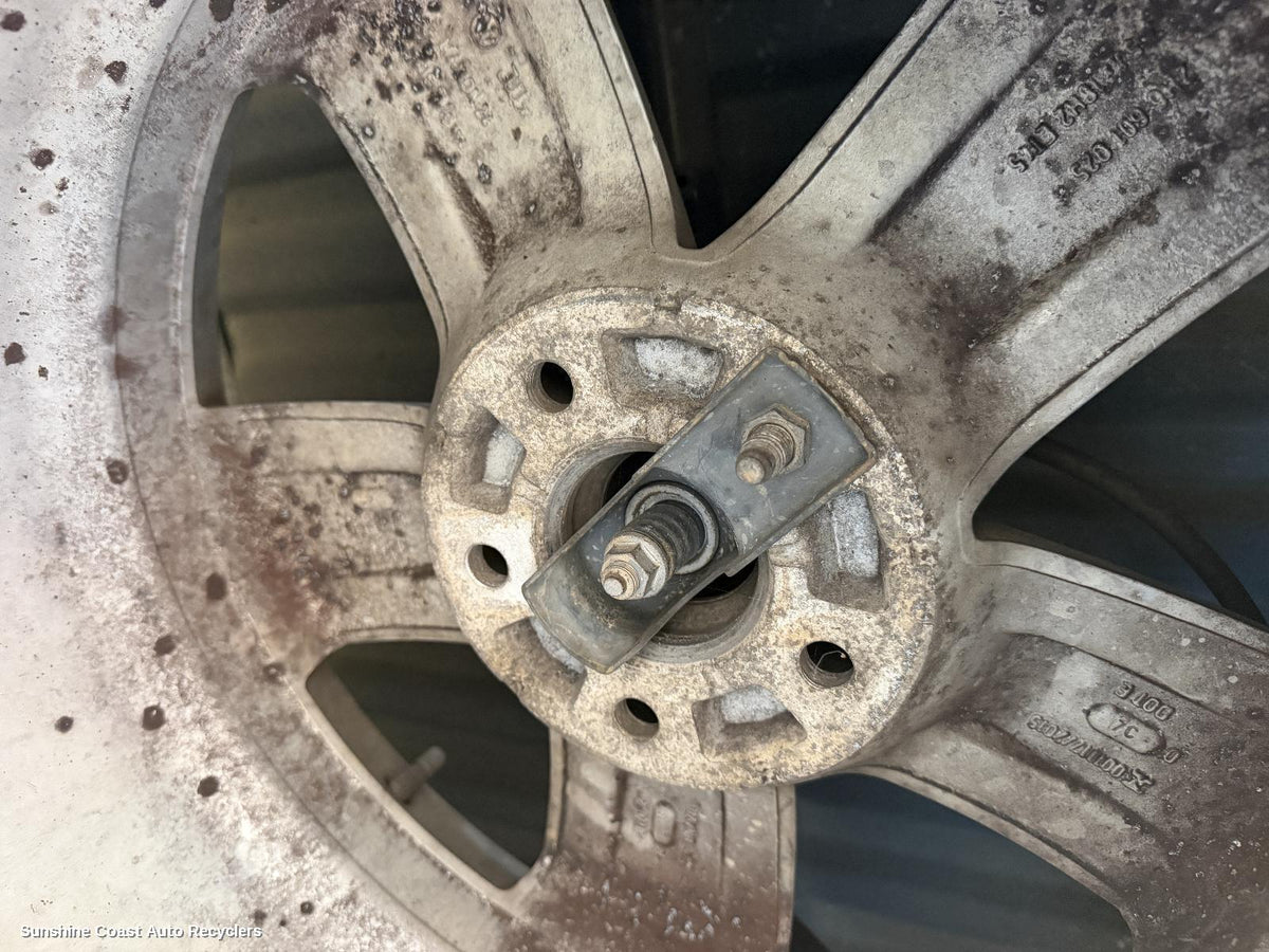 2016-2022 Volkswagen Amarok Wheel Mag