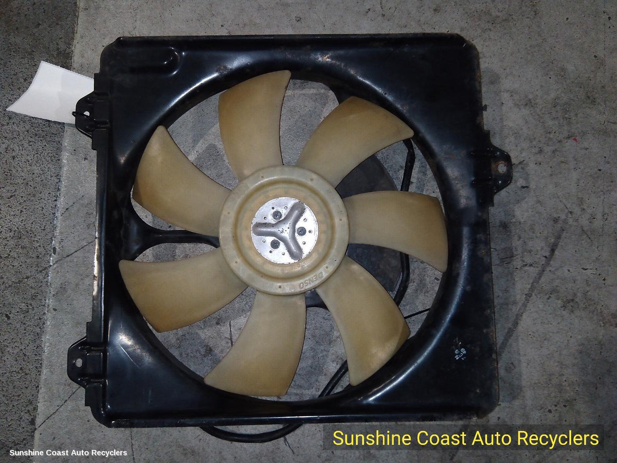2000-2005 Toyota Rav4 Fan