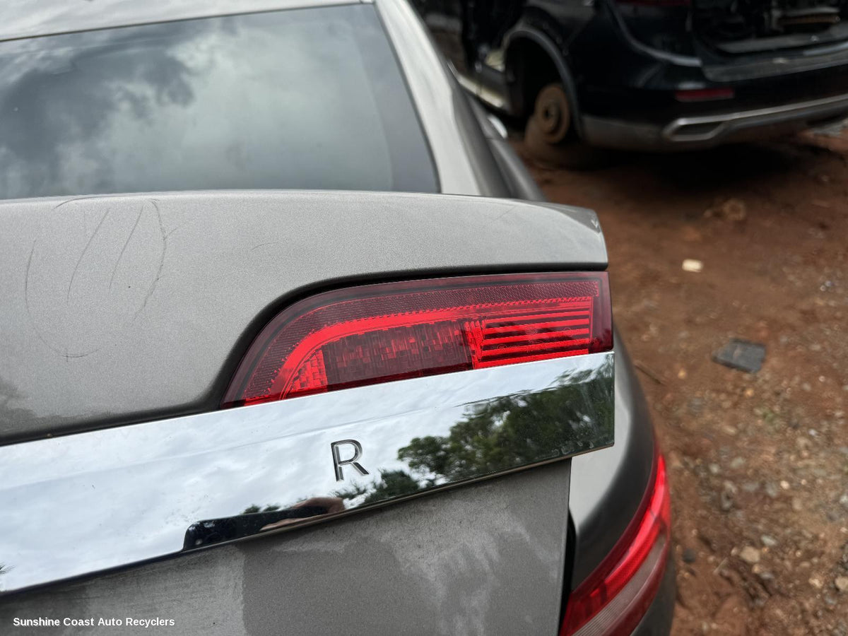 2008-2011 Jaguar Xf Rear Garnish