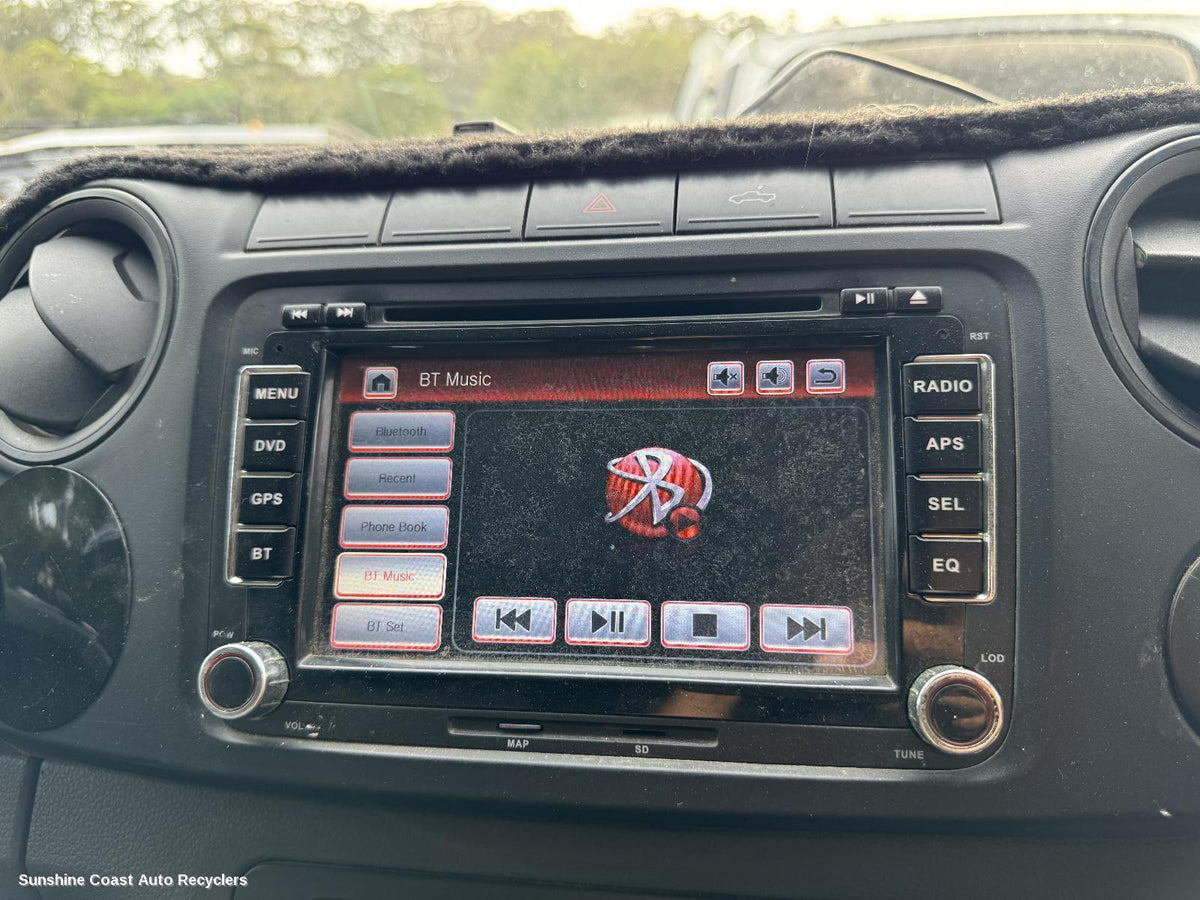 2010-2016 Volkswagen Amarok Radio Cd Dvd Sat Tv