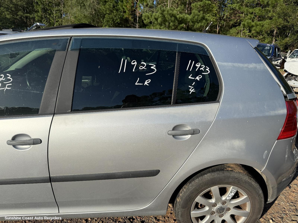 2004-2009 Volkswagen Golf Left Rear Door Sliding