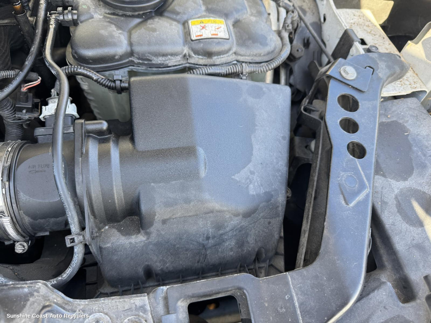 2016 Jaguar F Pace Air Cleaner Box