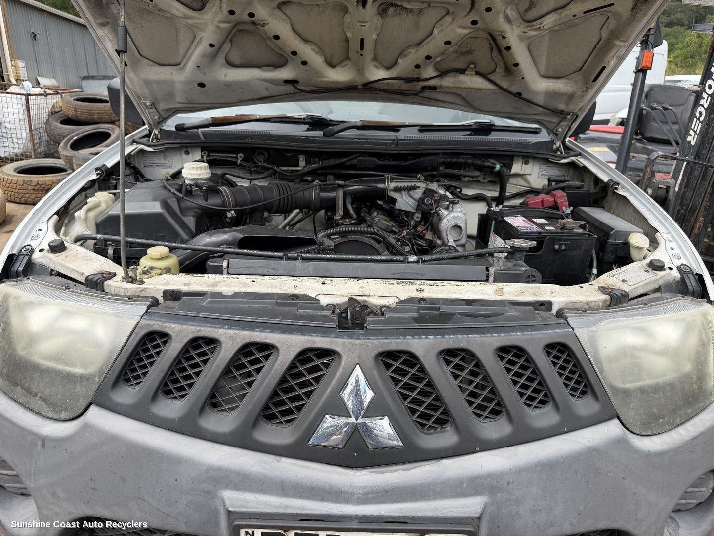 2006-2015 Mitsubishi Triton Bonnet Lock Support