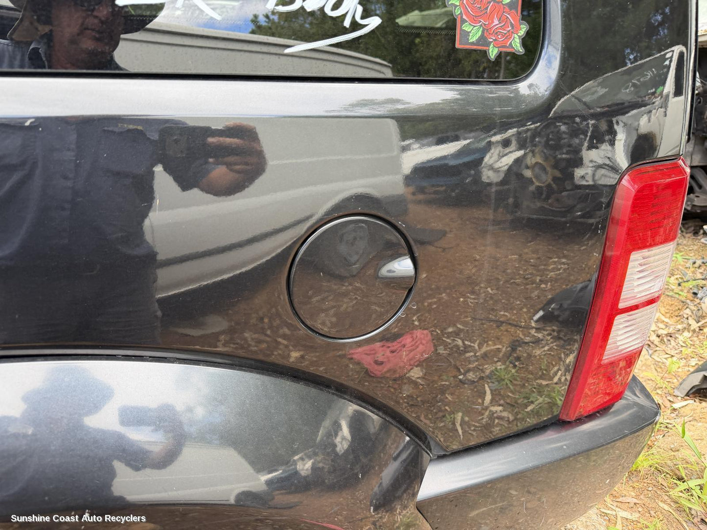 2007-2011 Dodge Nitro Fuel Door   Filler