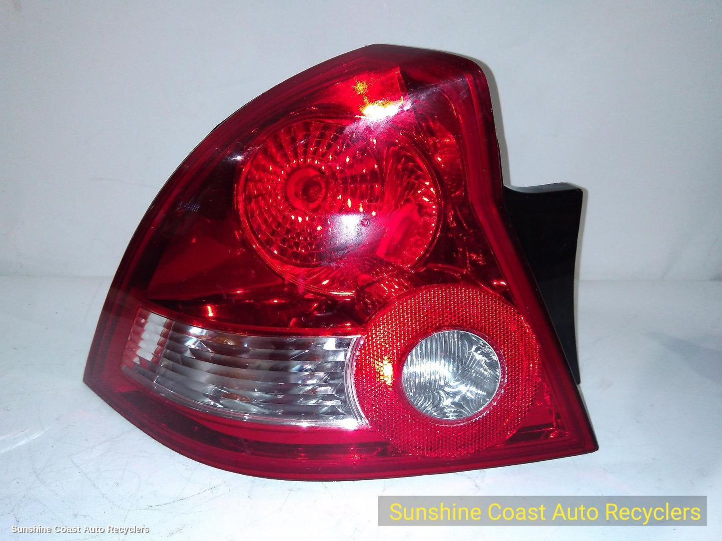 2002-2003 Holden Commodore Left Taillight