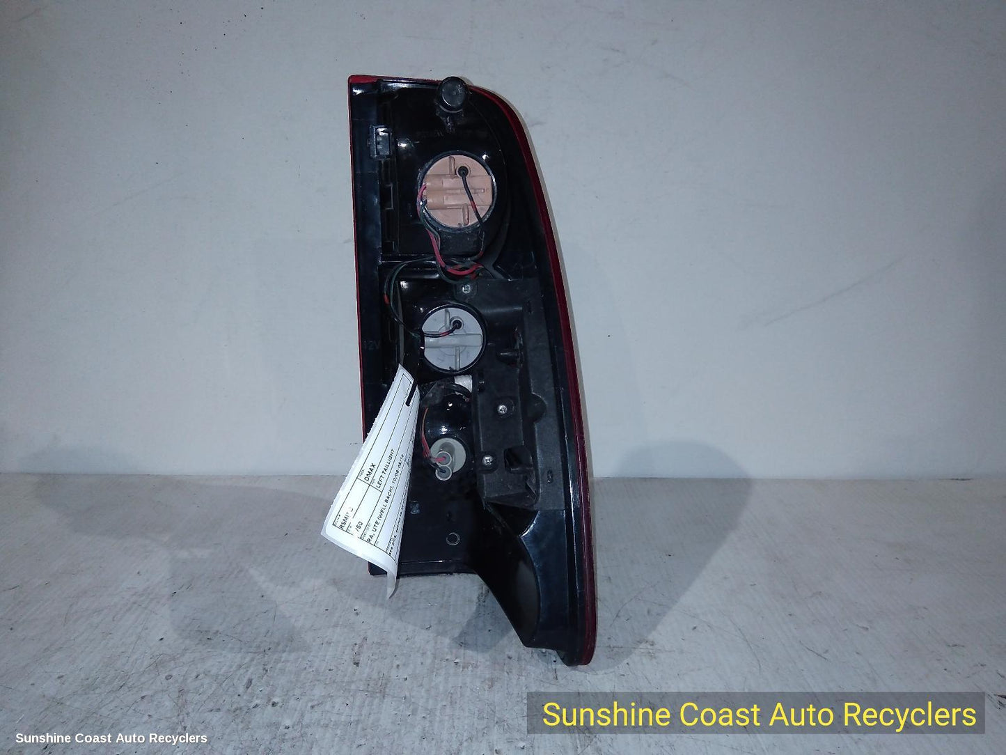 2011 Isuzu Dmax Left Taillight