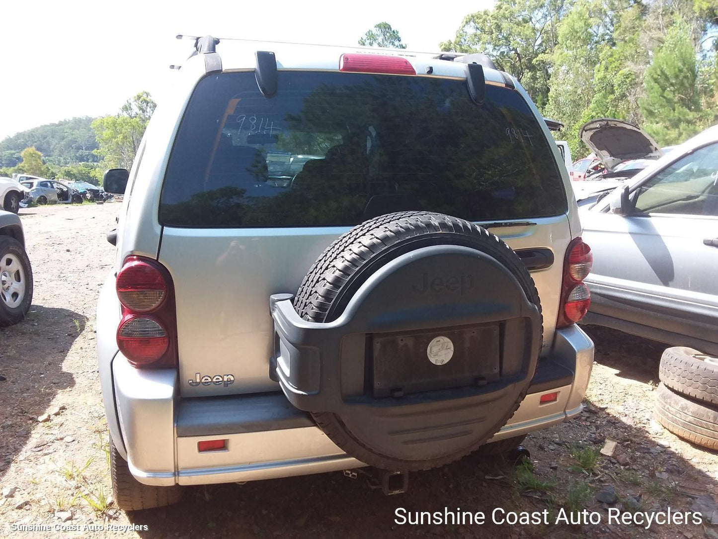 2007 Jeep Cherokee Door Trim