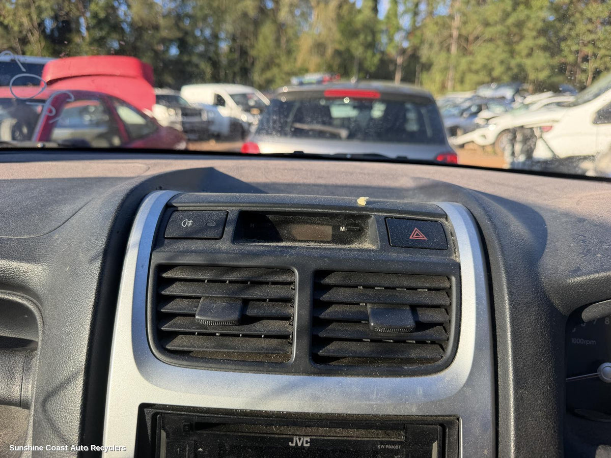 2005-2010 Kia Sportage Clock