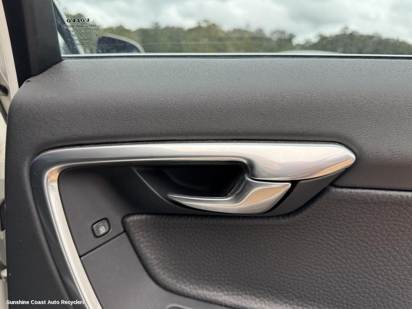 2012 Volvo S60/v60 Door Handle