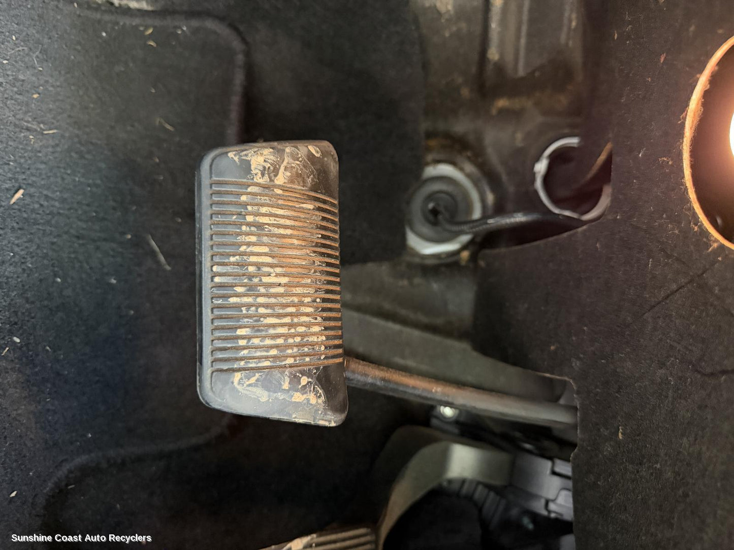 2007-2011 Dodge Nitro Pedal Assembly