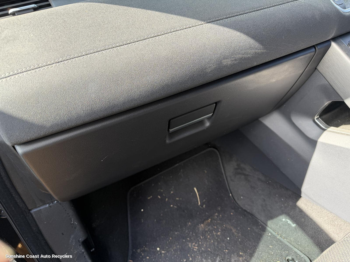 2011-2019 Land Rover Rangerover Evoque Glove Box