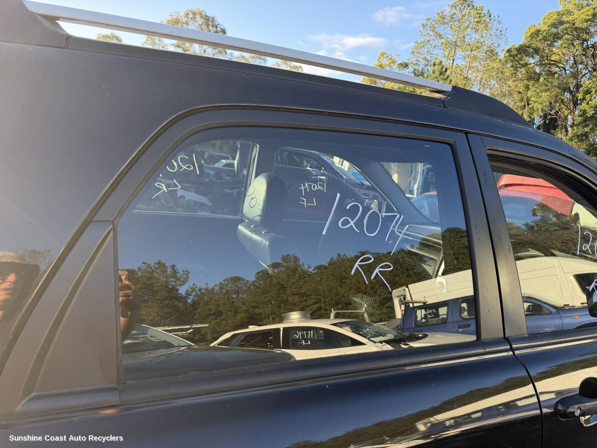 2005-2010 Kia Sportage Right Rear Door Window