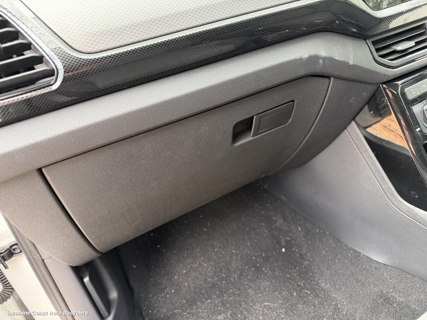 2020-2026 Volkswagen T-cross Glove Box