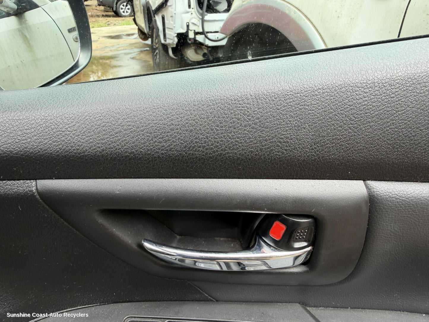 2014 Suzuki S-cross Door Handle