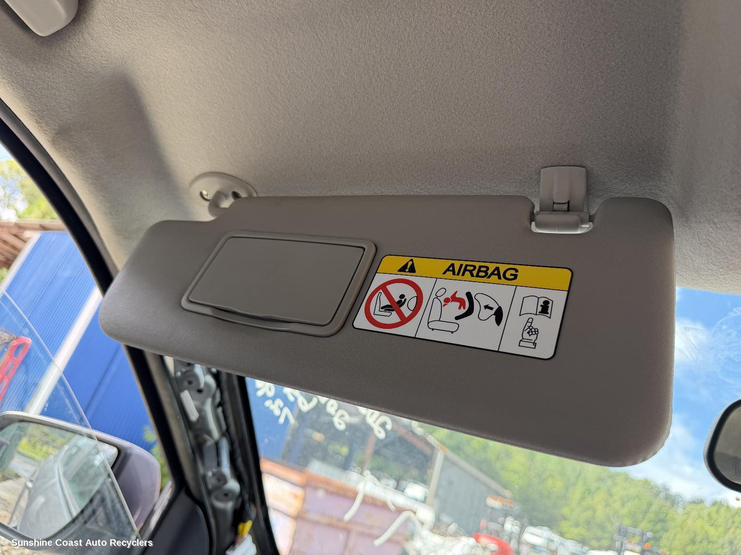 2017-2025 Ldv T60 Sunvisor