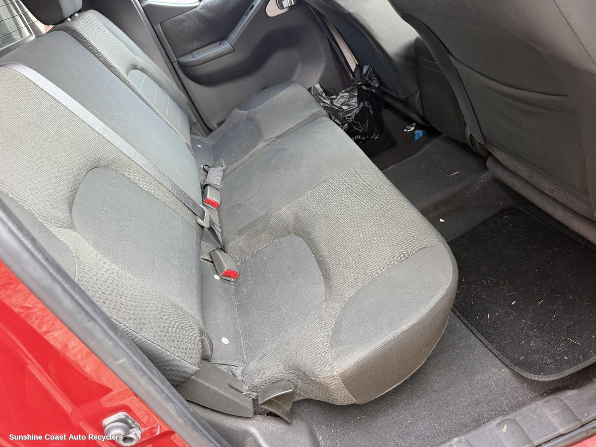2005-2015 Nissan Navara 2nd Seat  Rear Seat