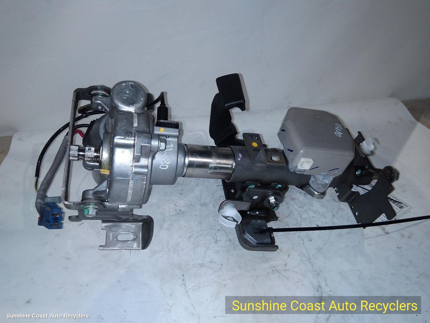 2013 Nissan Pulsar Steering Column