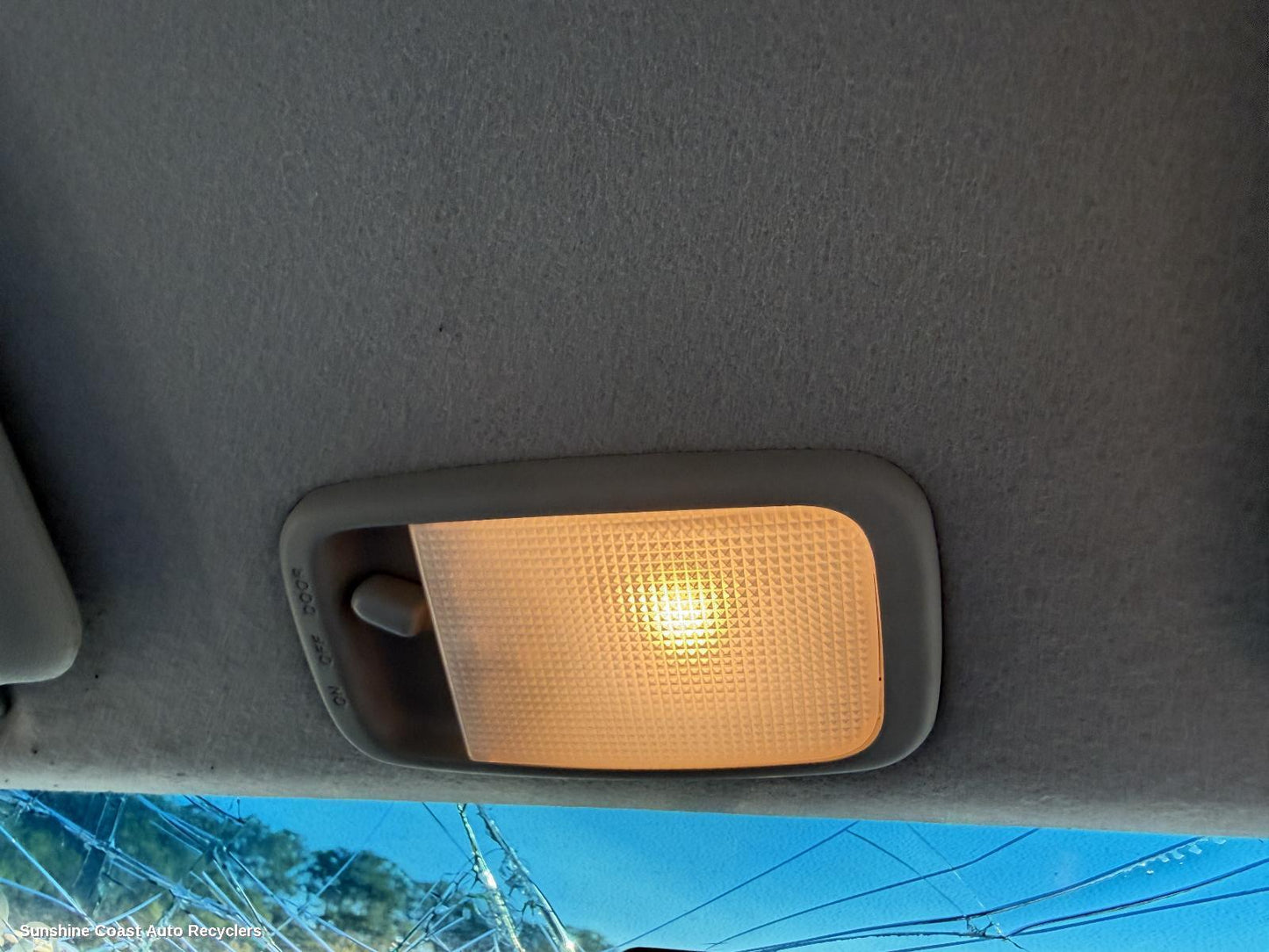 2011-2015 Toyota Hilux Courtesy Light