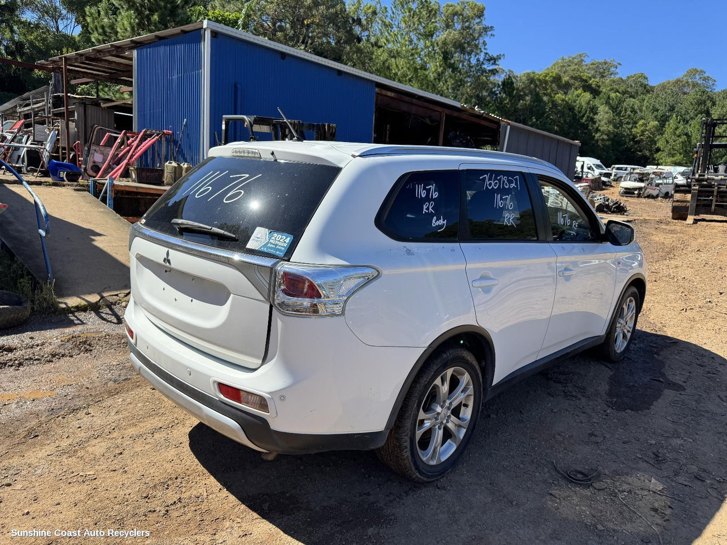 2014 Mitsubishi Outlander Rear Garnish