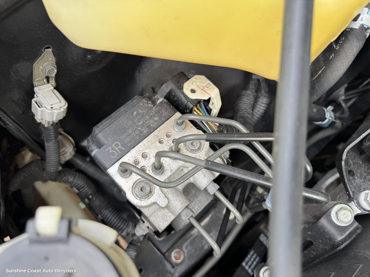 2001-2007 Toyota Kluger Abs Pump Modulator