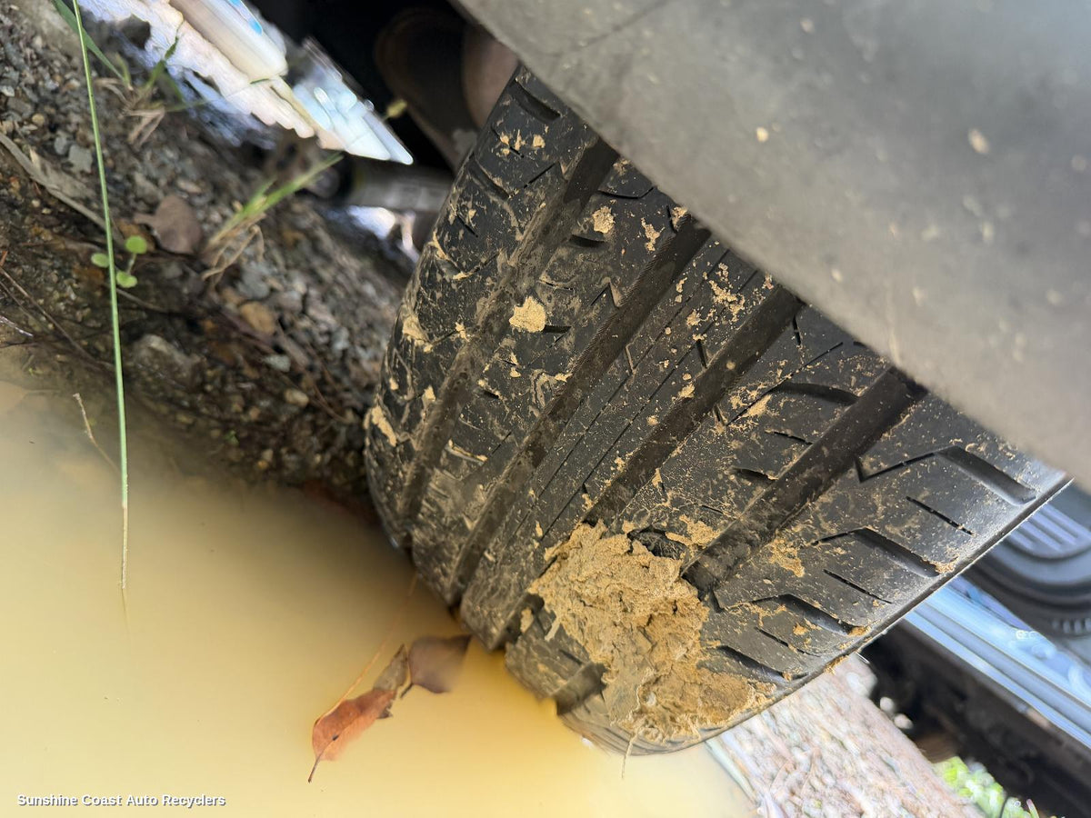 2007-2011 Dodge Nitro Tyre