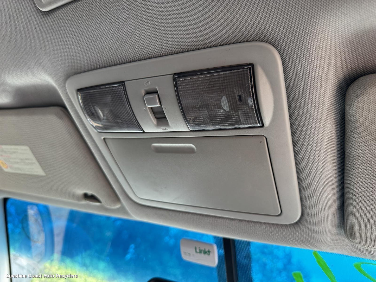 2010 Nissan Pathfinder Courtesy Light