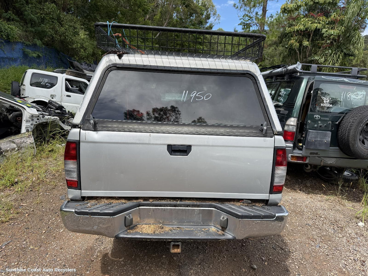 2009-2015 Nissan Navara Tonneau Cover
