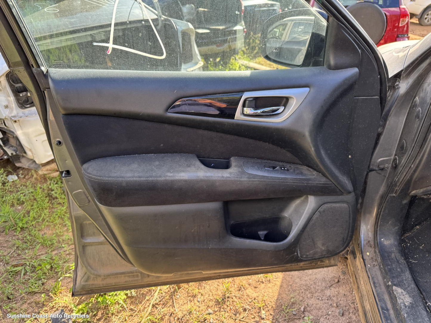 2013-2021 Nissan Pathfinder Left Front Window Reg Motor