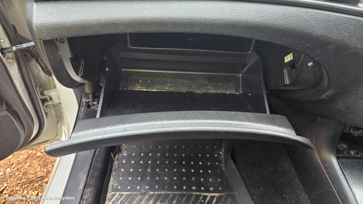 2009-2014 Subaru Liberty Glove Box