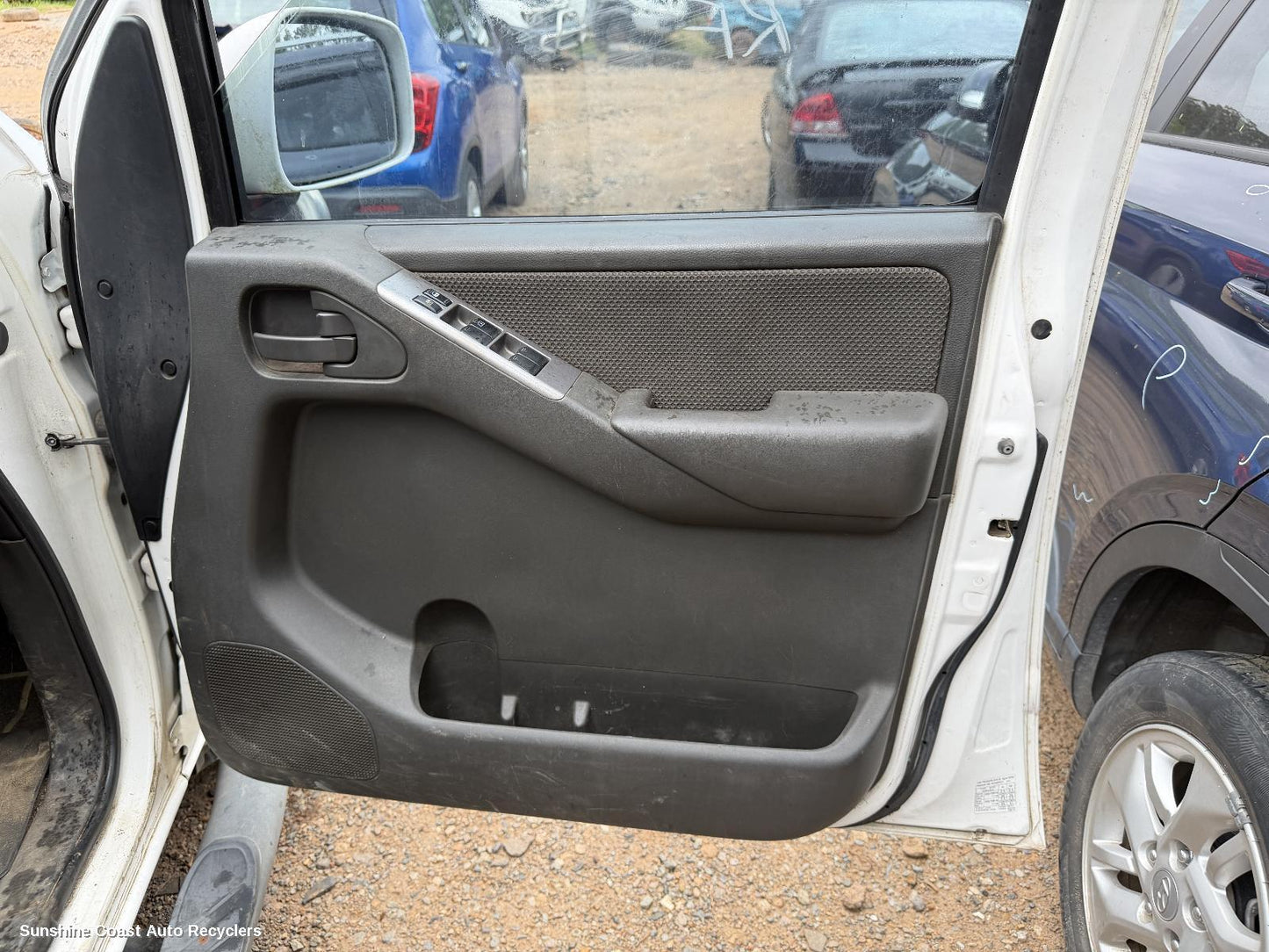 2011 Nissan Navara Door Boot Gate Lock