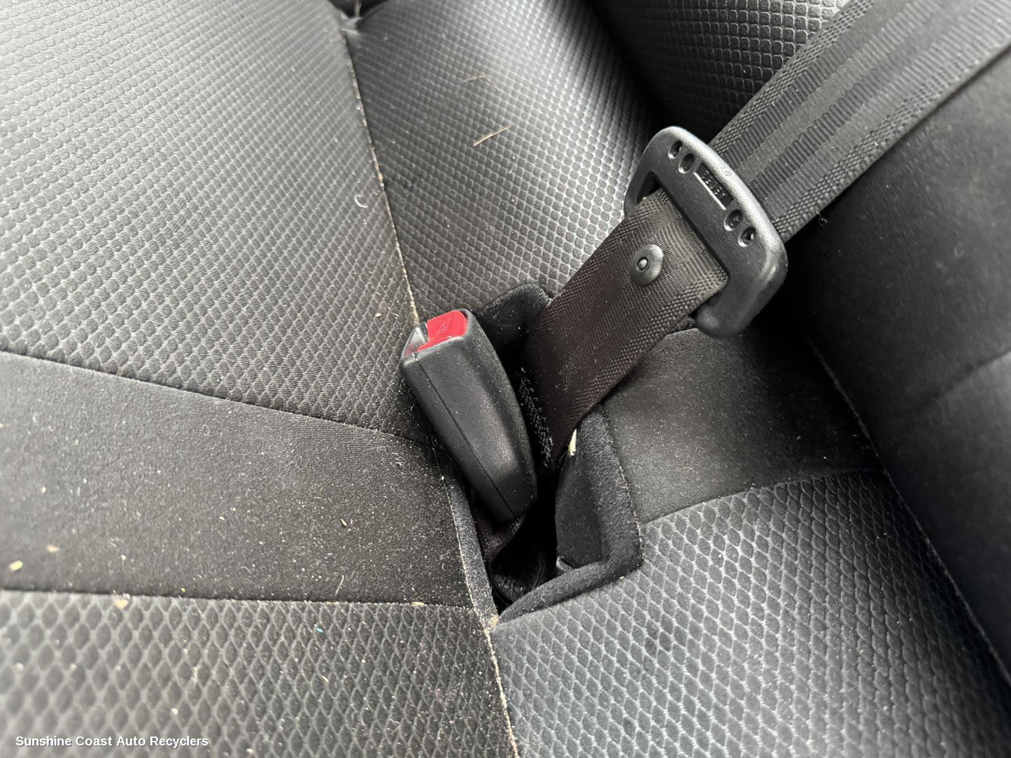 2009 Mitsubishi Pajero Seatbelt Stalk