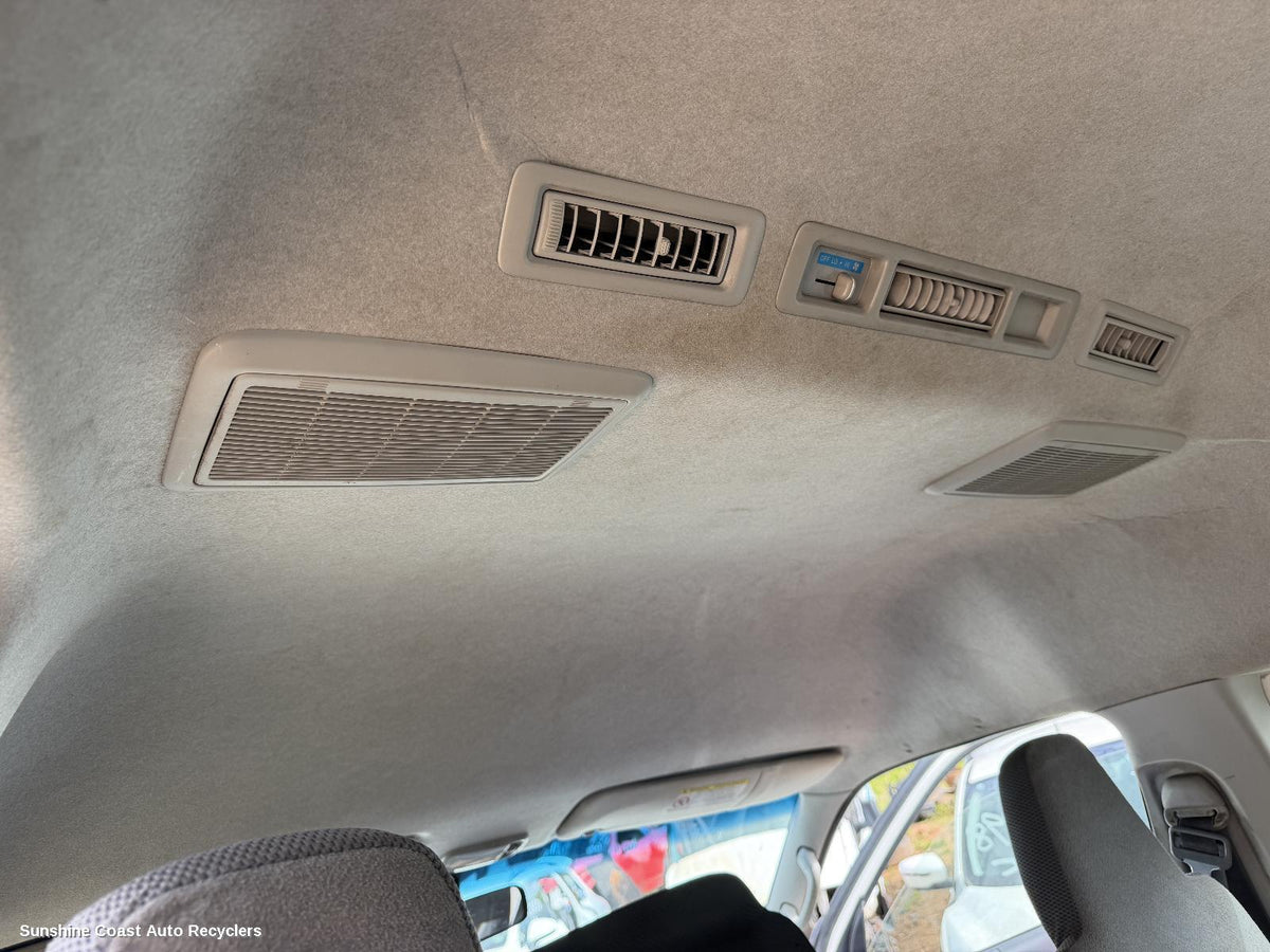 2005-2019 Toyota Hiace Speaker