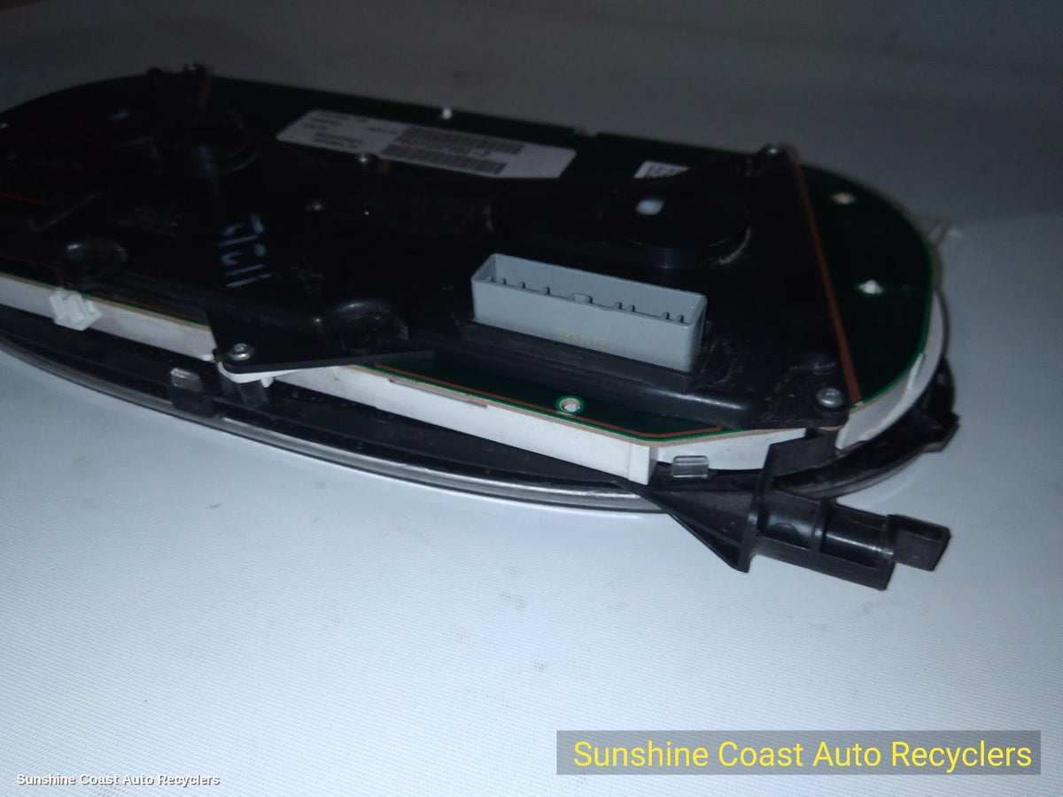 2007-2014 Renault Trafic Instrument Cluster