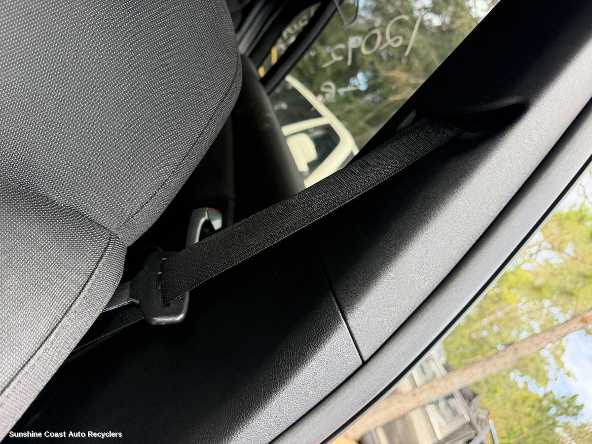 2006-2013 Holden Commodore Seatbelt Stalk