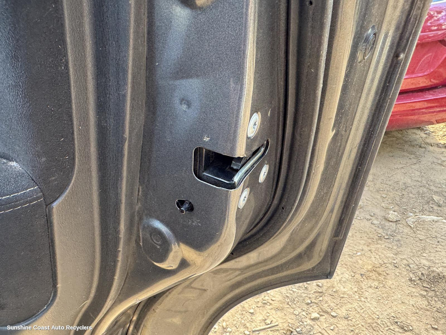 2016 Nissan Pathfinder Door Boot Gate Lock