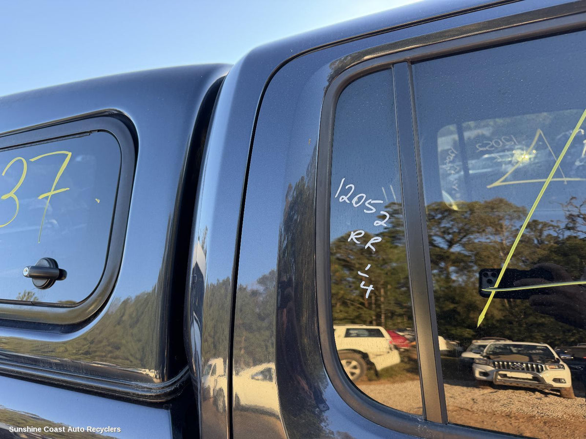 2010-2022 Volkswagen Amarok Right Rear 1 4 Door Glass