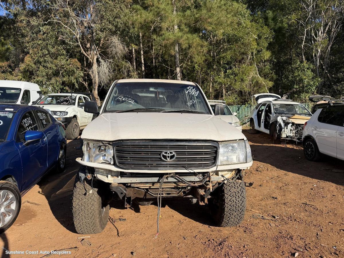 1998-2002 Toyota Landcruiser Bonnet