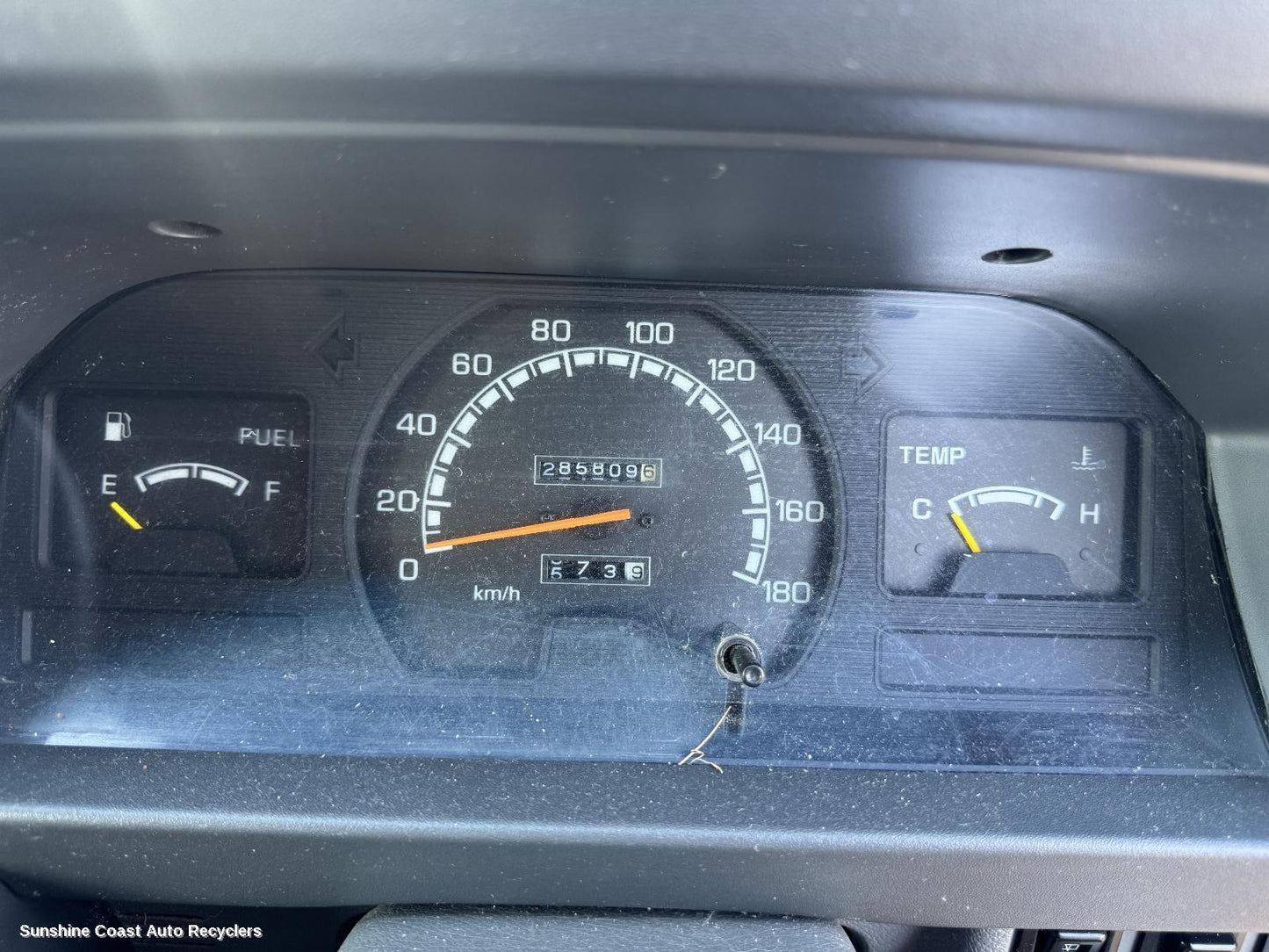2009 Mitsubishi L300 Instrument Cluster