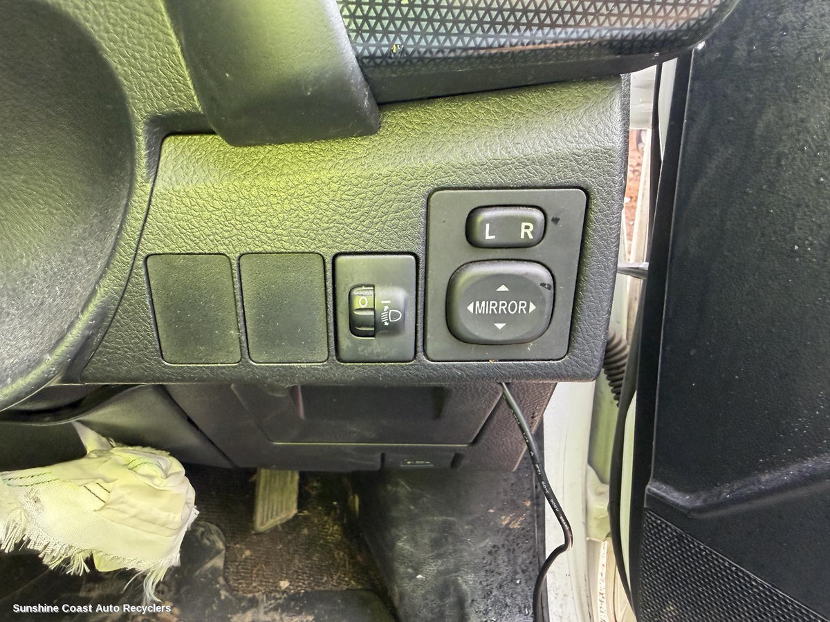 2012-2018 Toyota Corolla Misc Switch Relay