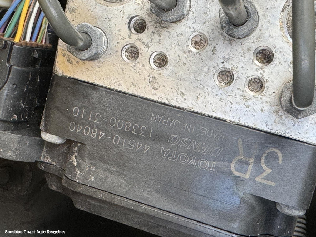 2001-2007 Toyota Kluger Abs Pump Modulator