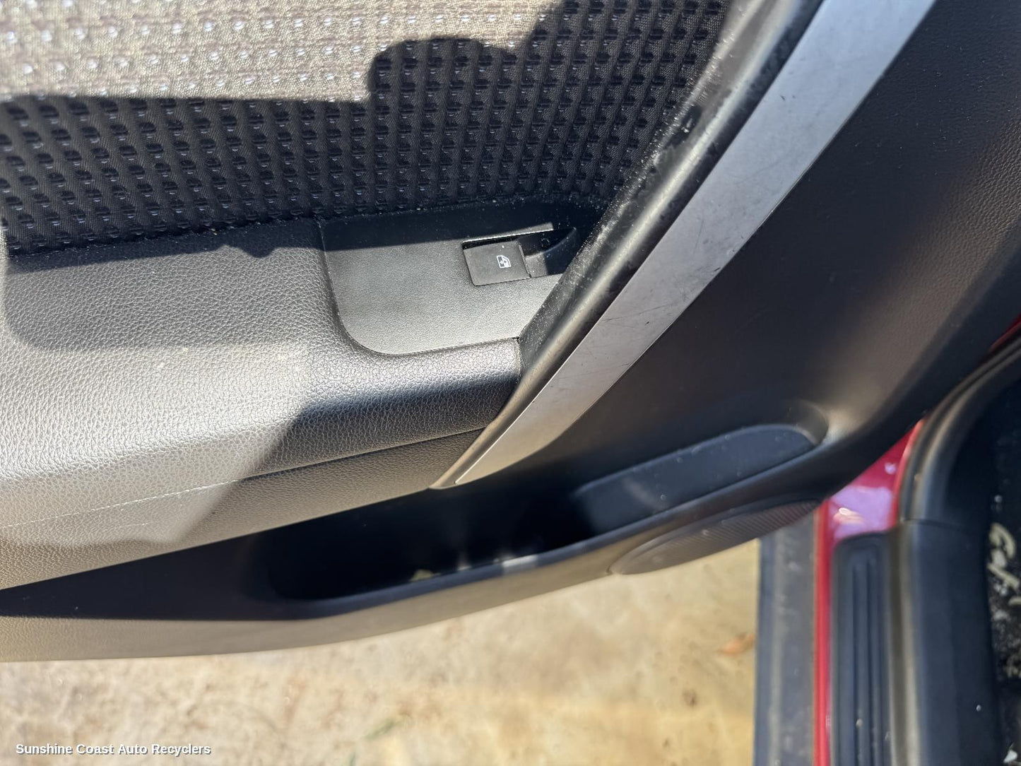 2006-2018 Holden Captiva Pwr Dr Wind Switch