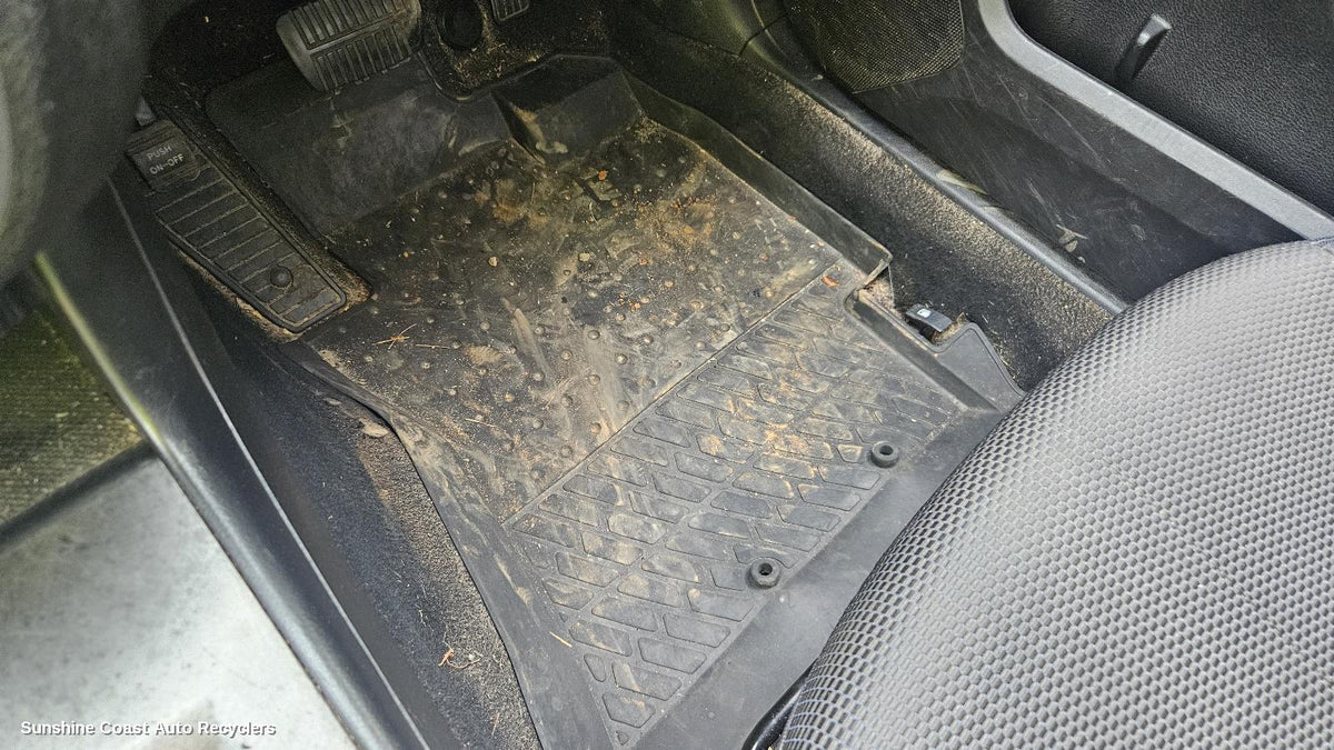 2009-2014 Subaru Liberty Floor Mats
